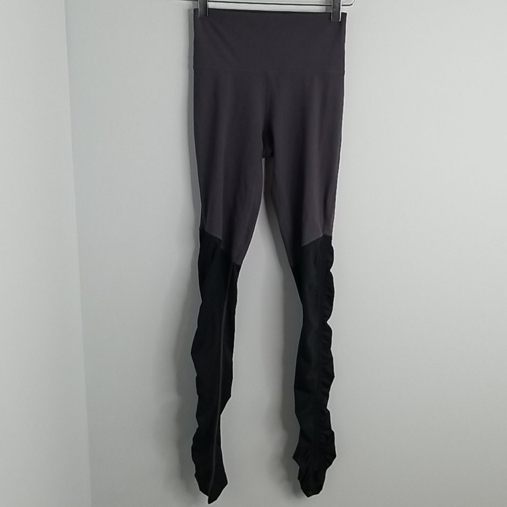 Fabletics Gray Black Cashel pure luxe leggings size  xxs